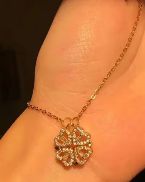 Collar de Trébol de Cuatro Hojas – Elegancia y Suerte